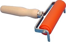Con lăn mực Abig 131000, 3cm x 12cm, khung đỡ sắt dẹt mạ niken